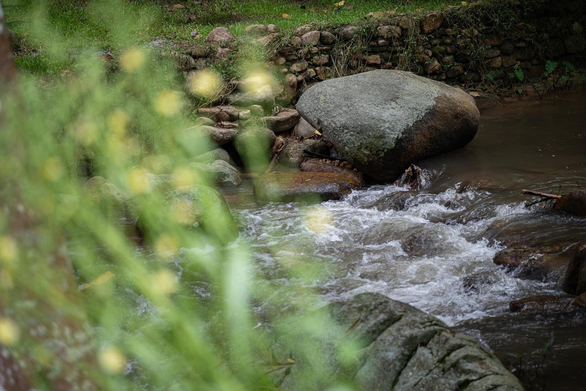 Отель Inthada At Mae Kampong Чиангмай Экстерьер фото