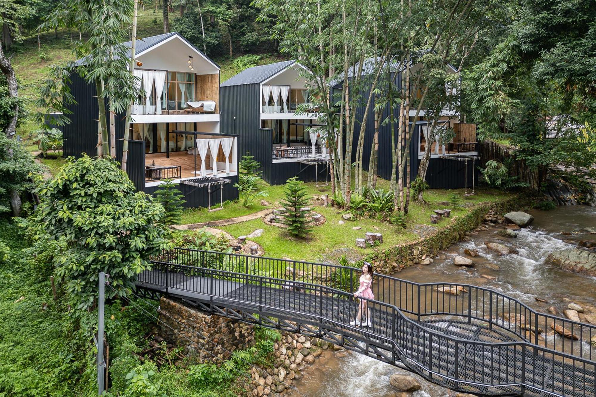 Отель Inthada At Mae Kampong Чиангмай Экстерьер фото